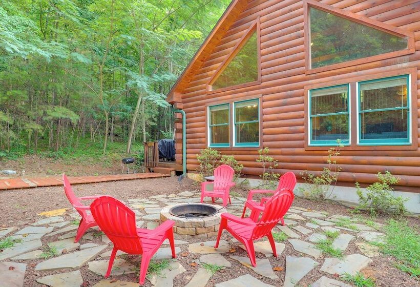 Moonshine Manor  Cabin W/ Hot Tub, Near Lake Lure