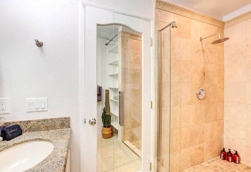 Mountaintop Ramona Home: Private Pool, Near Lake!