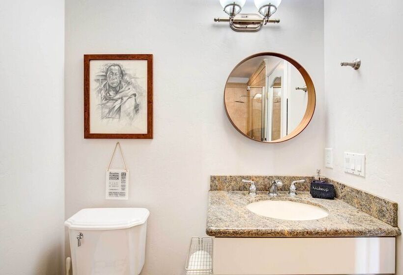 Mountaintop Ramona Home: Private Pool, Near Lake!