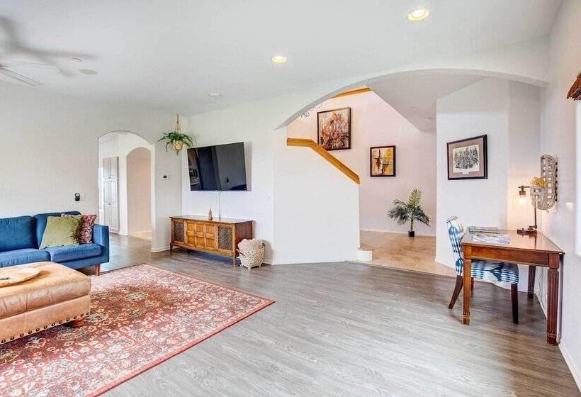 Mountaintop Ramona Home: Private Pool, Near Lake!