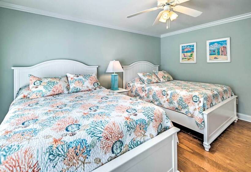 1 Mi To Beach + Hot Tub: Murrells Inlet Retreat!