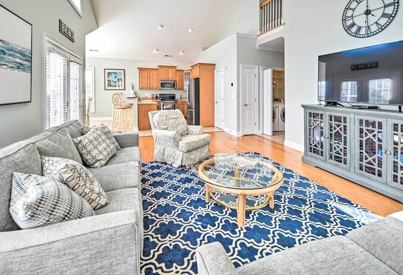 1 Mi To Beach + Hot Tub: Murrells Inlet Retreat!