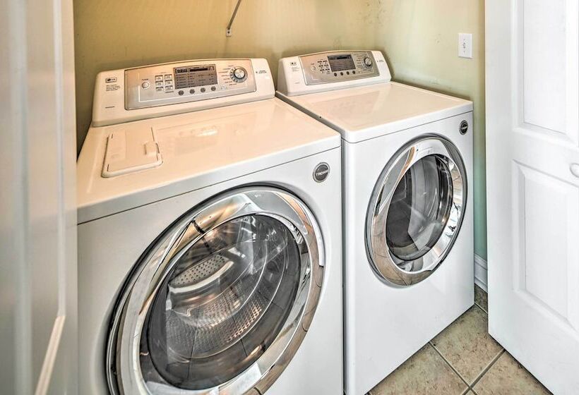 1 Mi To Beach + Hot Tub: Murrells Inlet Retreat!