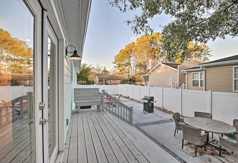 Murrells Inlet Home W/ Fire Pit: Near Beaches