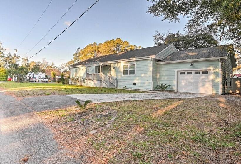 Murrells Inlet Home W/ Fire Pit: Near Beaches