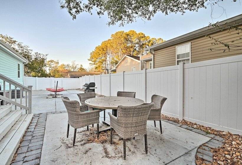 Murrells Inlet Home W/ Fire Pit: Near Beaches