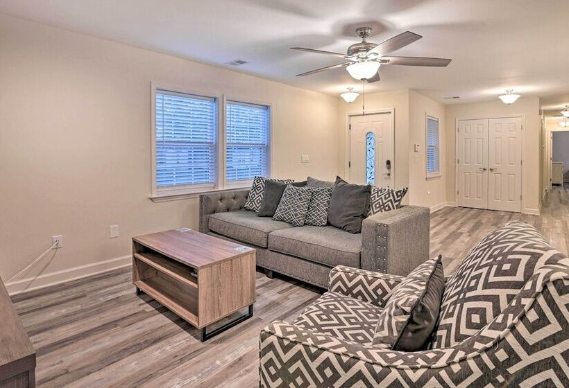 Murrells Inlet Home W/ Fire Pit: Near Beaches