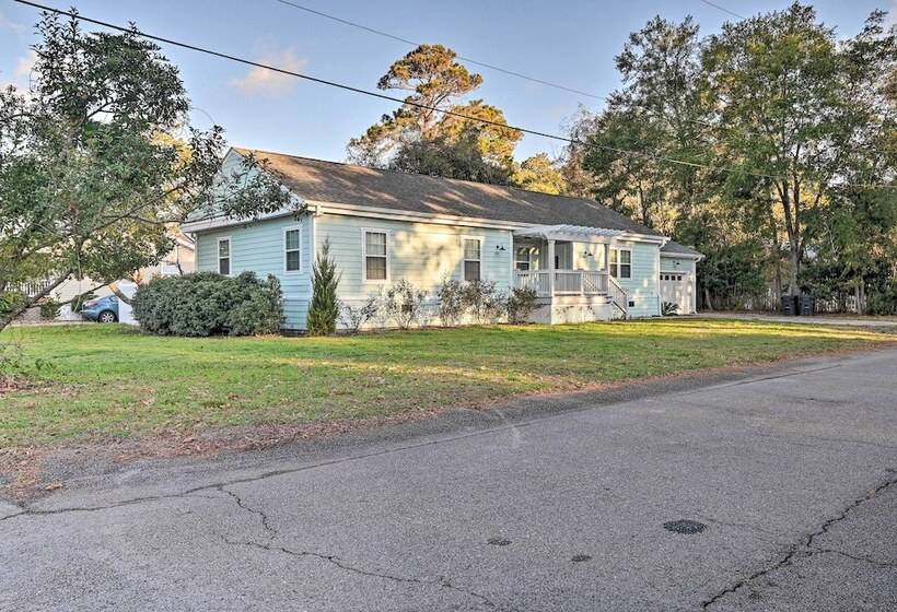 Murrells Inlet Home W/ Fire Pit: Near Beaches