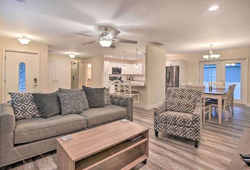 Murrells Inlet Home W/ Fire Pit: Near Beaches