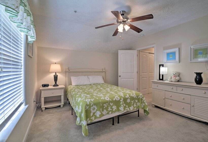 Myrtle Beach Cottage W/ Pool, Walk To Ocean!