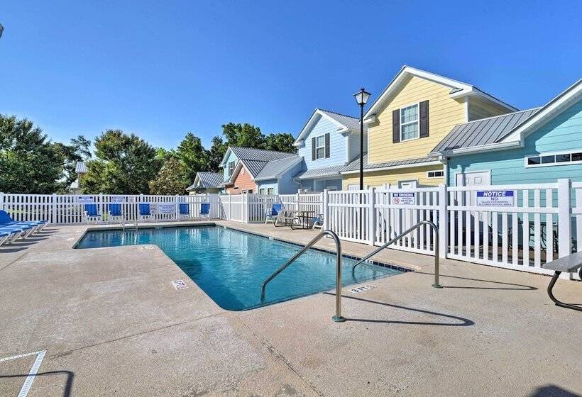 Myrtle Beach Cottage W/ Pool, Walk To Ocean!