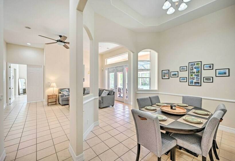 Naples Villa: Backyard Oasis W/ Private Pool!