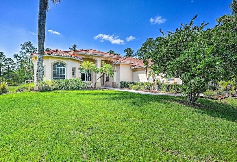 Naples Villa: Backyard Oasis W/ Private Pool!