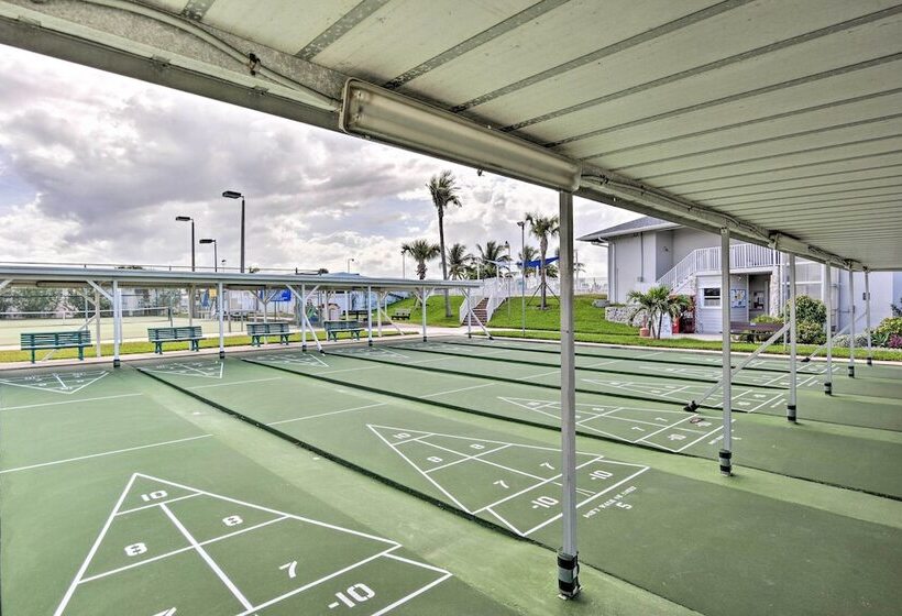 Nettles Island, Jensen Beach Home W/ Patio & Grill