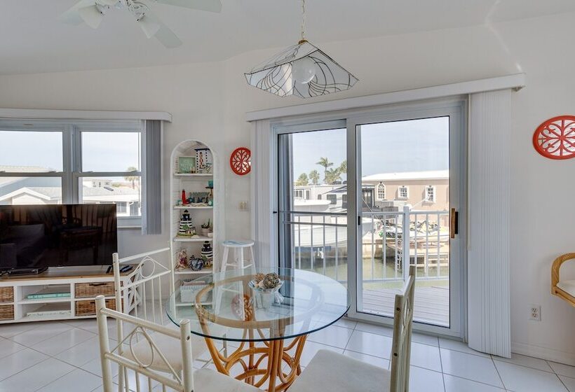 Nettles Island, Jensen Beach Home W/ Patio & Grill