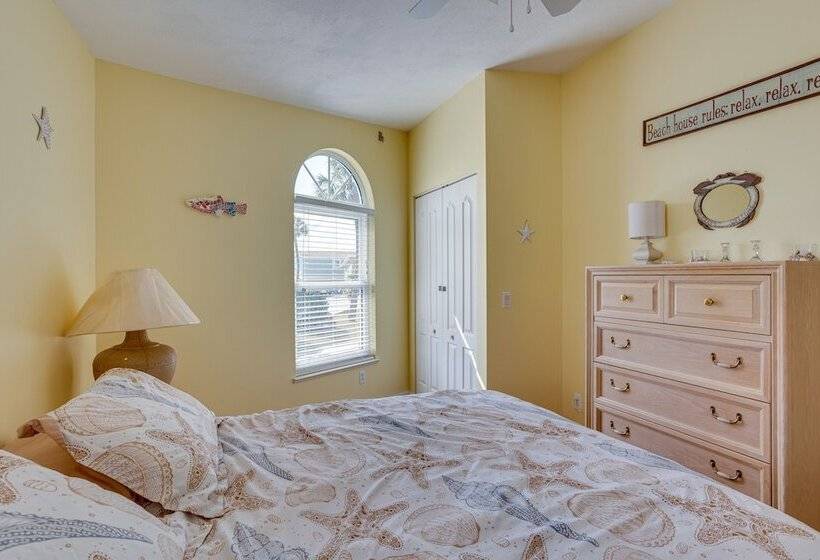 Nettles Island, Jensen Beach Home W/ Patio & Grill