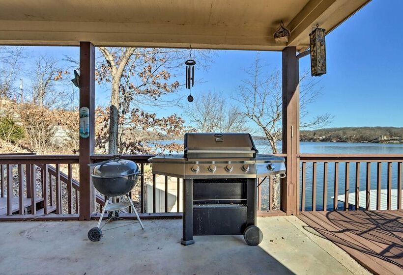 House W/ Deck Overlooking Lake Of The Ozarks!
