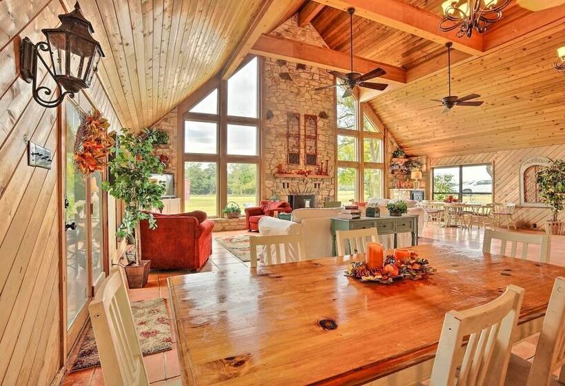 Nini S Love  Cottage W/ Deck + Fishing Pond!