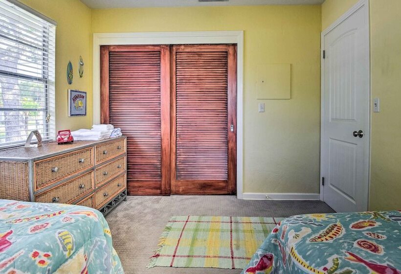 Charming Nokomis Home: Walk To Beach!