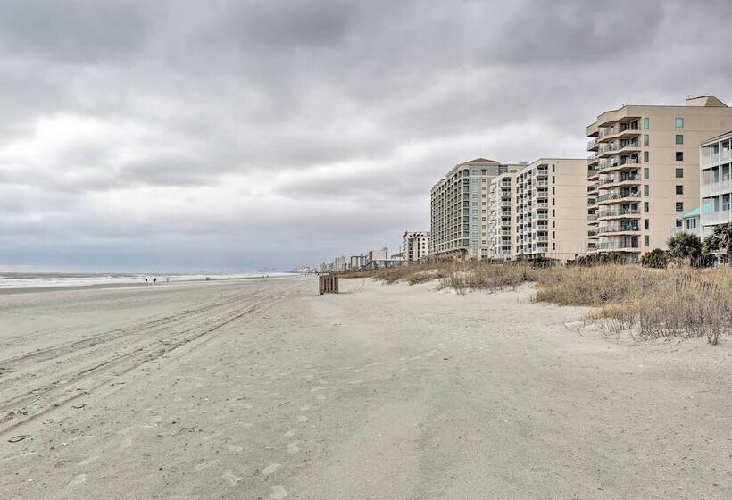 North Myrtle Beach Home: Steps To The Beach!