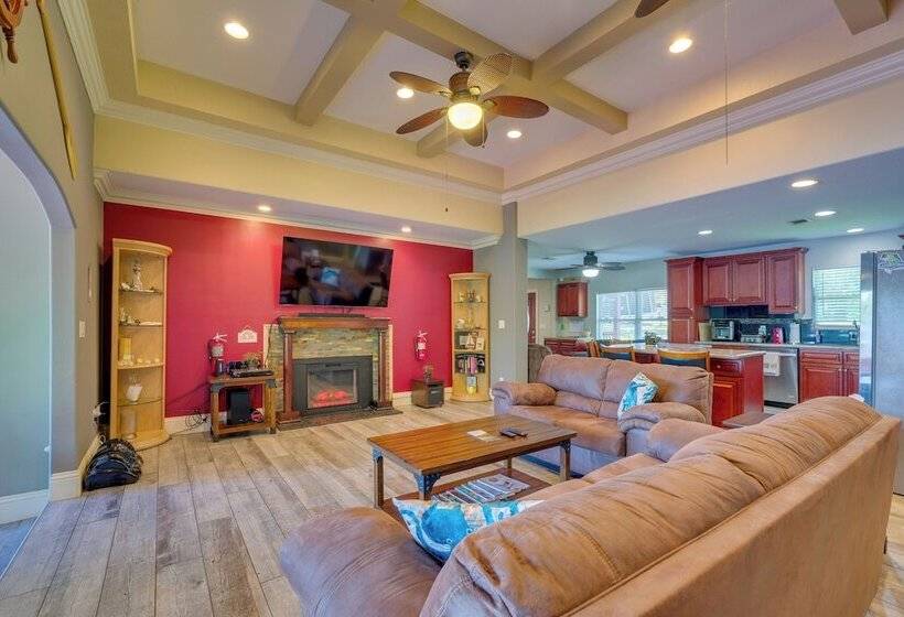 Ocklawaha Lake House W/ Private Hot Tub & Views!