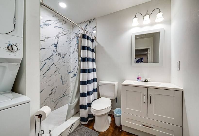 Idyllic Oldsmar Vacation Rental: 1 Mi To Beach!