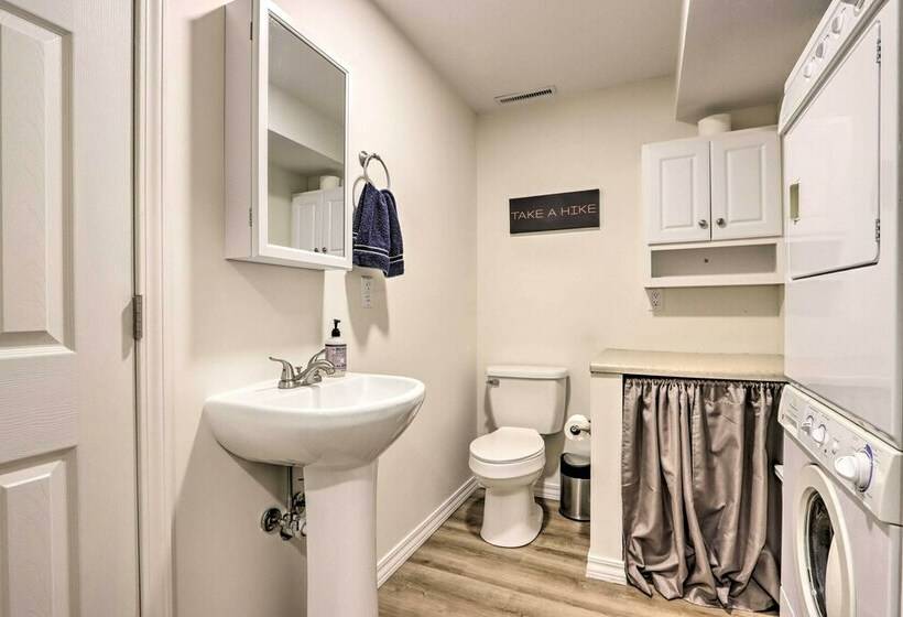 Osage Beach Lakehouse: Dock Access & Fire Pit