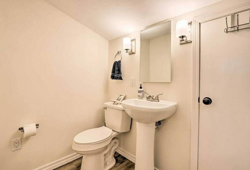 Osage Beach Lakehouse: Dock Access & Fire Pit