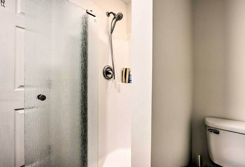 Osage Beach Lakehouse: Dock Access & Fire Pit