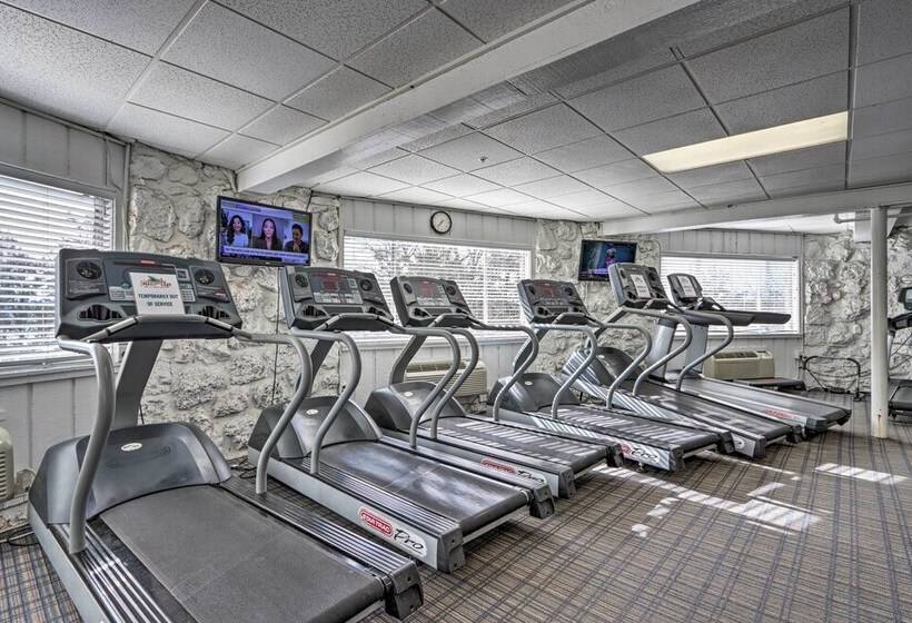 Deck + Fire Pit: Margaritaville Resort Home!