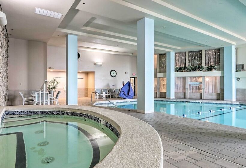 Deck + Fire Pit: Margaritaville Resort Home!