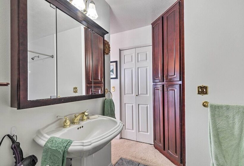 Outdoorsy Utah Paradise W/ Mountain Views!