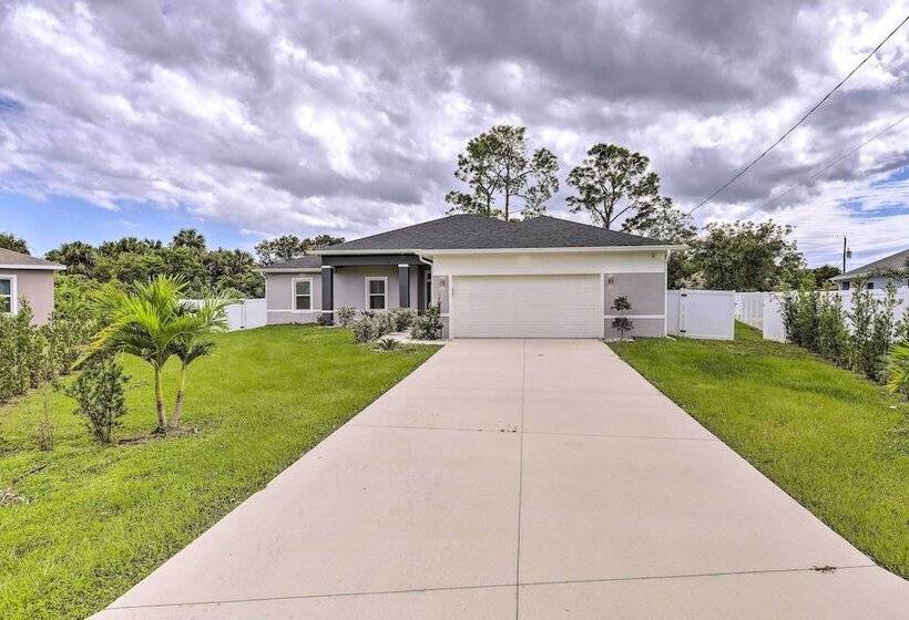 Palm Bay Home W/ Patio & Yard   12 Mi To Beach!