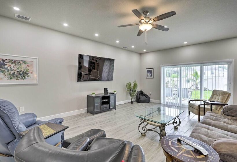 Palm Bay Home W/ Patio & Yard   12 Mi To Beach!