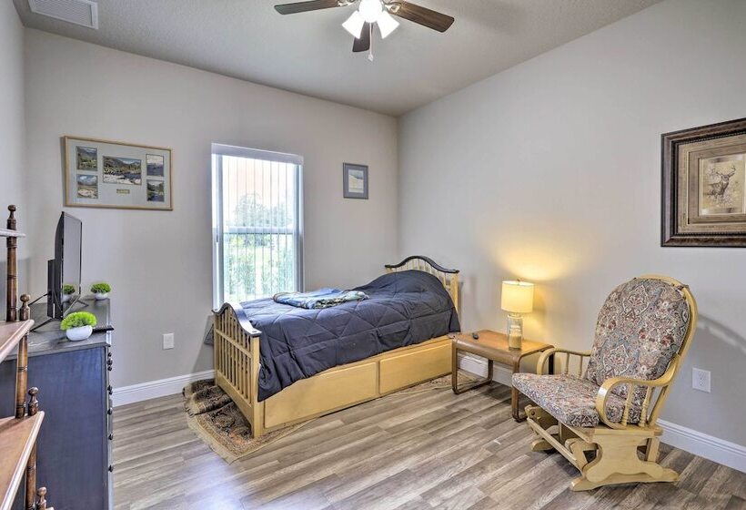 Palm Bay Home W/ Patio & Yard   12 Mi To Beach!