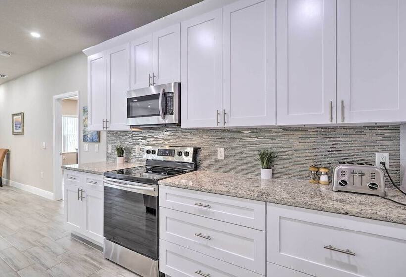 Palm Bay Home W/ Patio & Yard   12 Mi To Beach!