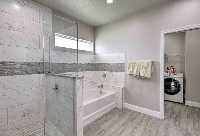 Palm Bay Home W/ Patio & Yard   12 Mi To Beach!