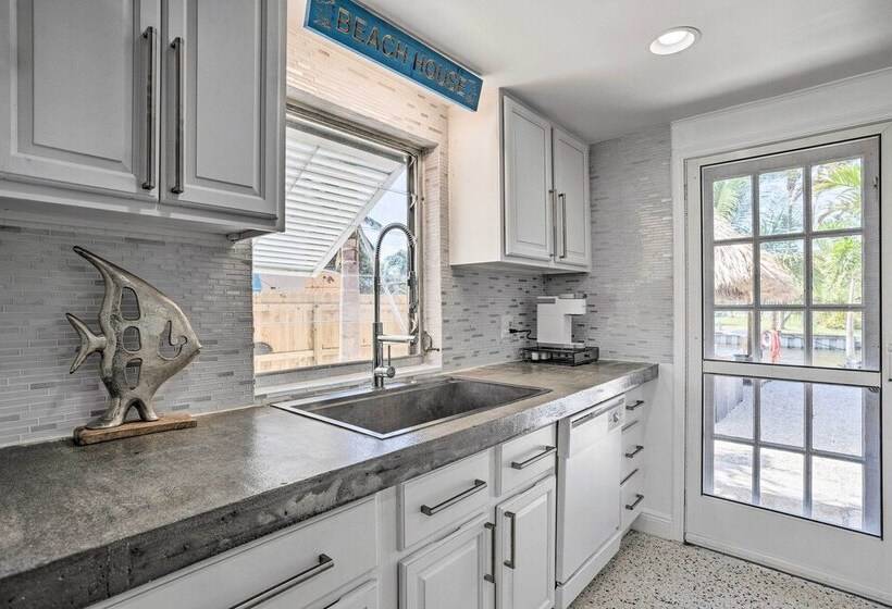 Palm City Canalfront Home W/ Boat Dock & Fire Pit!