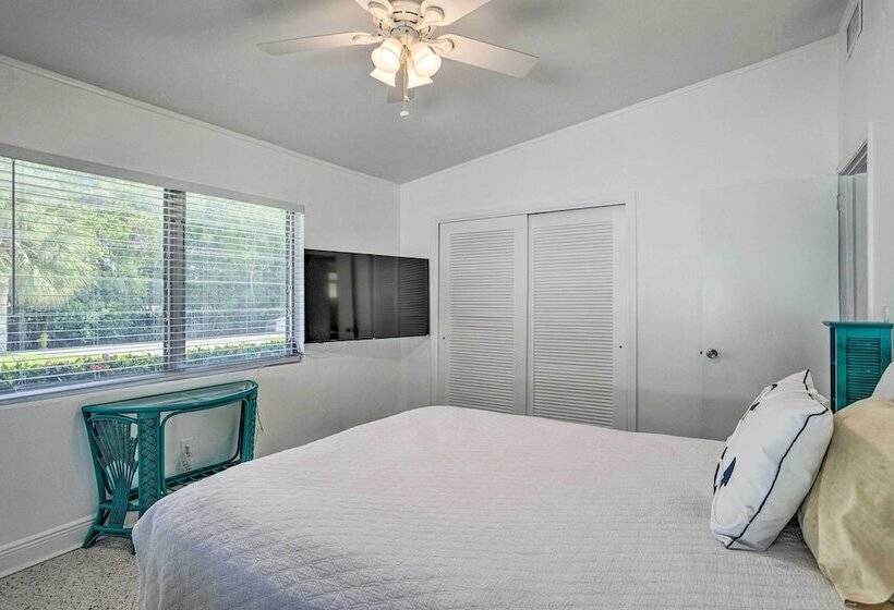 Palm City Canalfront Home W/ Boat Dock & Fire Pit!