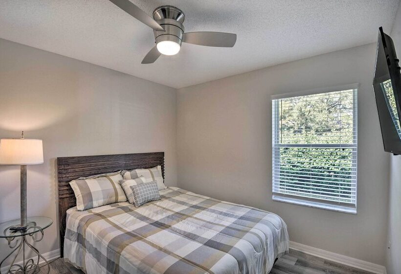 Palm Coast Retreat W/ Lanai < 8 Mi To Beach!