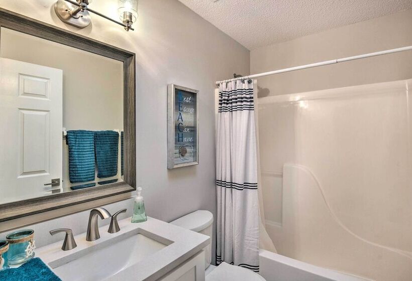 Palm Coast Retreat W/ Lanai < 8 Mi To Beach!