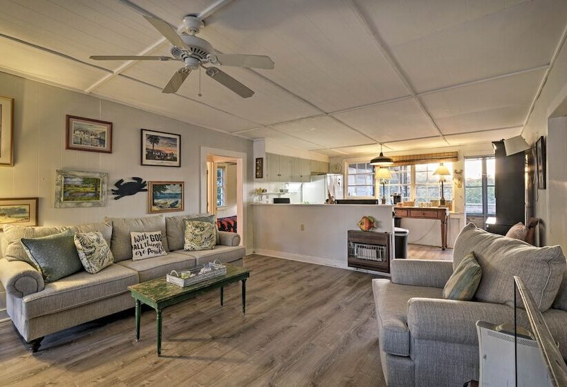 Pawleys Island House,   Steps To Beach & Creek!