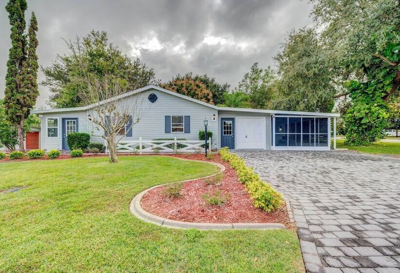 Peaceful Lady Lake Home W/ Screened In Porch!