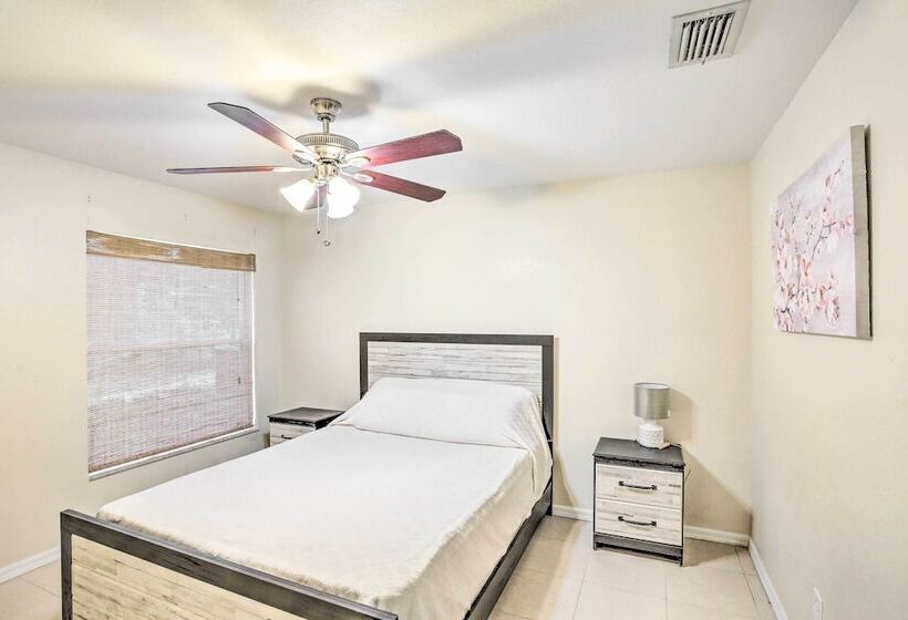 Peaceful Lehigh Acres Home W/ Grill + Lanai!