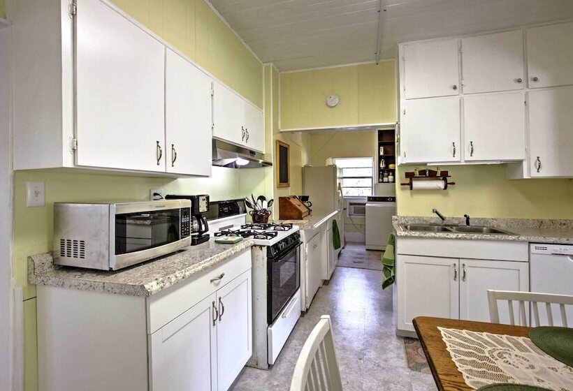 Peaceful Pomona Park Home: 1 Mi To Lake Broward!