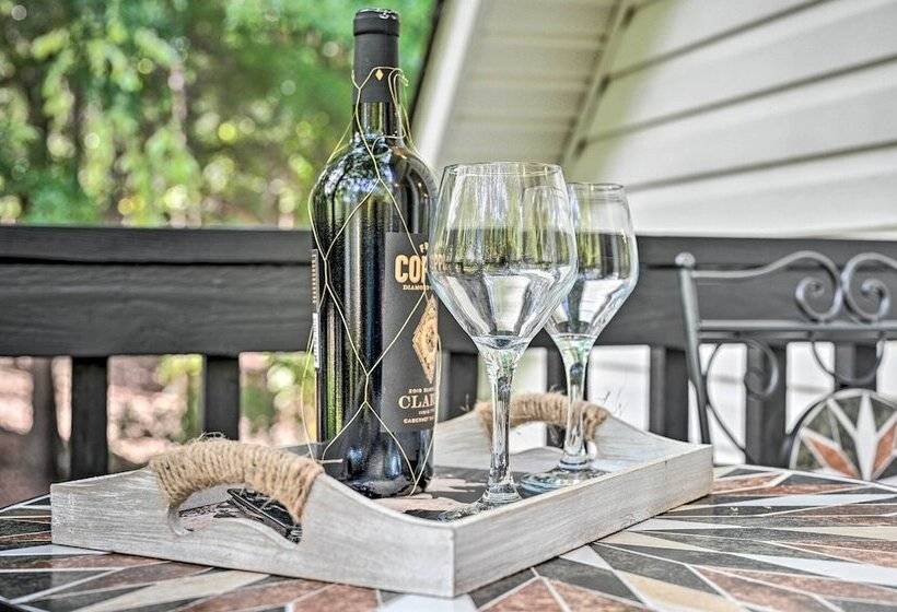 Pet Friendly Central Cottage: 2 Miles To Clemson!