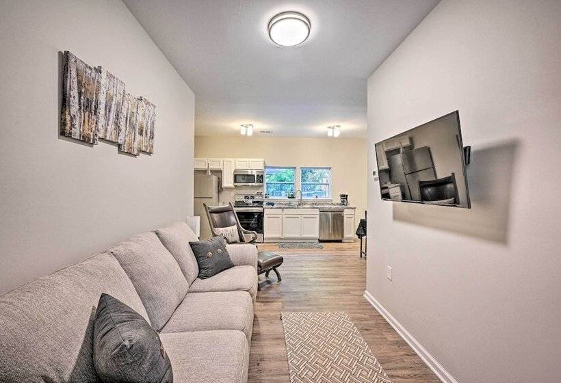 Pet Friendly Central Cottage: 2 Miles To Clemson!