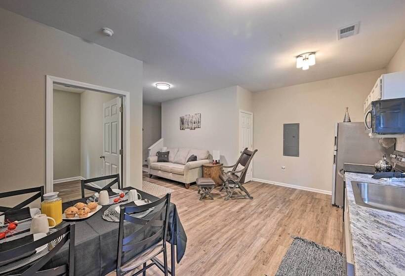 Pet Friendly Central Cottage: 2 Miles To Clemson!