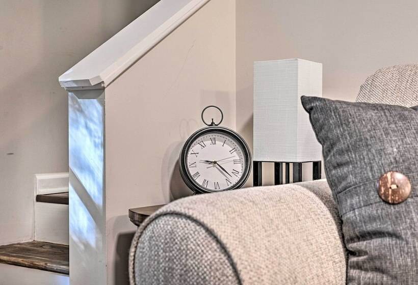 Pet Friendly Central Cottage: 2 Miles To Clemson!