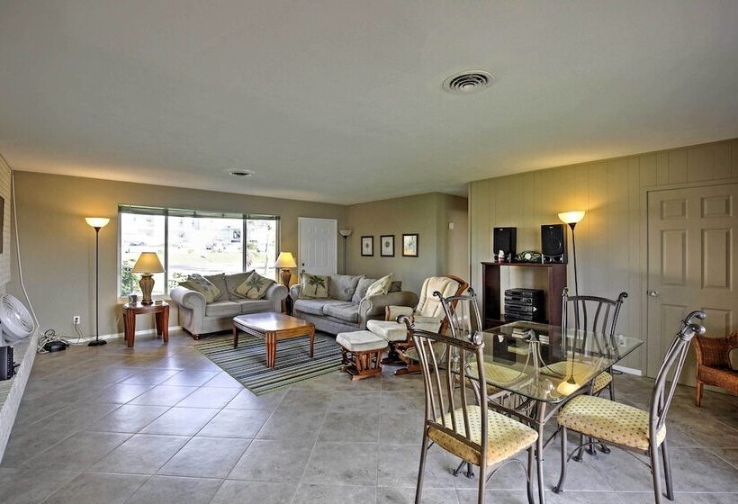 Pet Friendly Daytona Beach Home, Walk To The Ocean